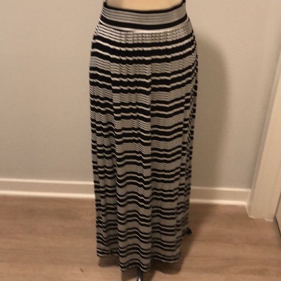 Loft Petites Maxi Skirt Black And White Striped  Size SP - Picture 2 of 15